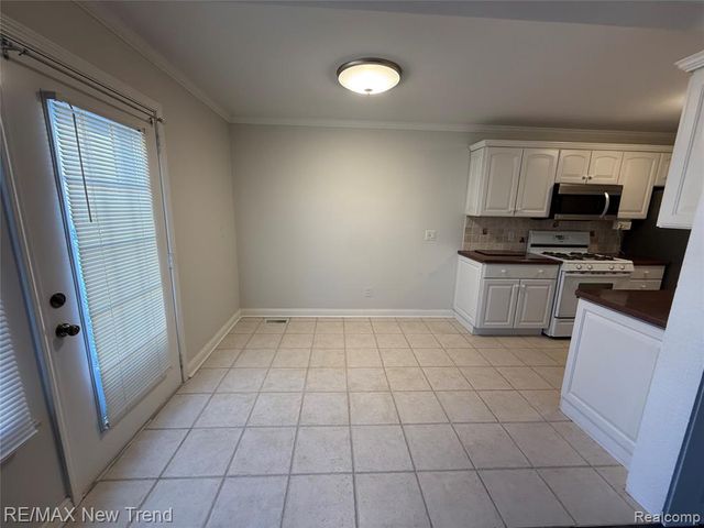 41719 Broquet Drive, Northville, MI 48167