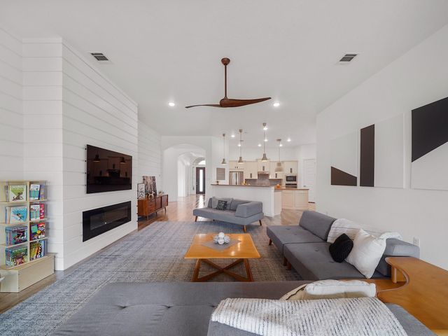 3846 Everly Bend Drive, Spring, TX 77386