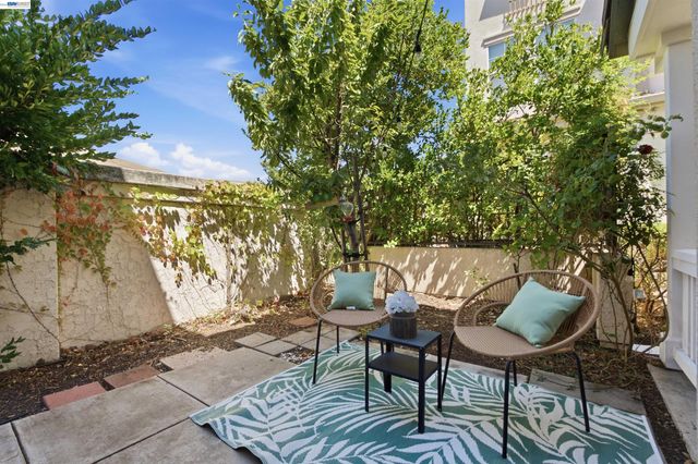 6010 Hillbrook Pl, Dublin, CA 94568