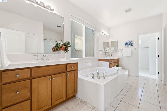 6010 Hillbrook Pl, Dublin, CA 94568