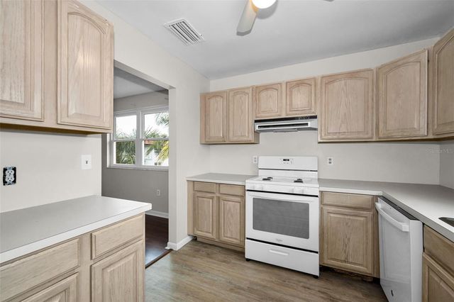 5530 80TH STREET N B308, St Petersburg, FL 33709