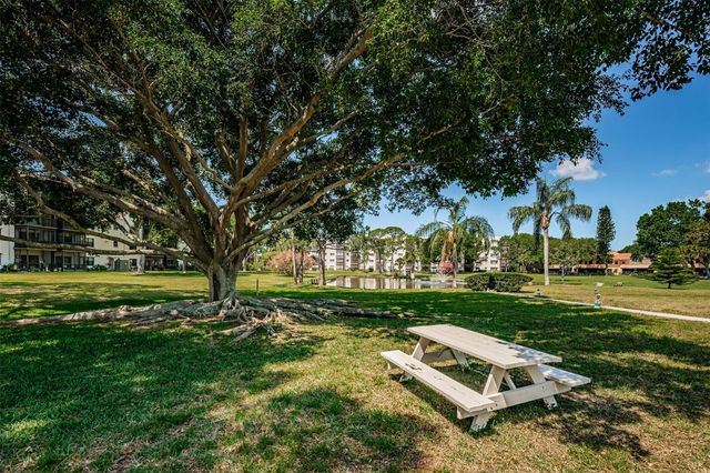 5530 80TH STREET N B308, St Petersburg, FL 33709