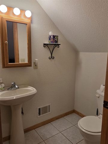 8518 3rd Street, Vestaburg, MI 48891