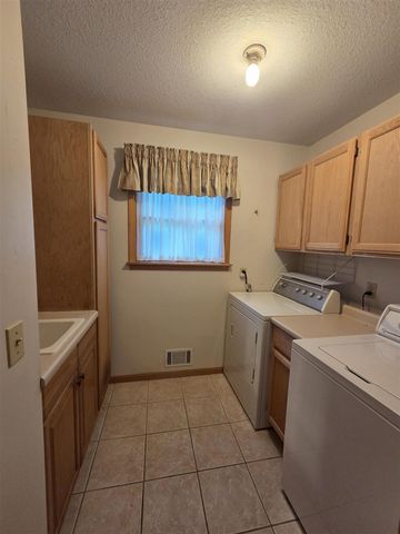 8518 3rd Street, Vestaburg, MI 48891