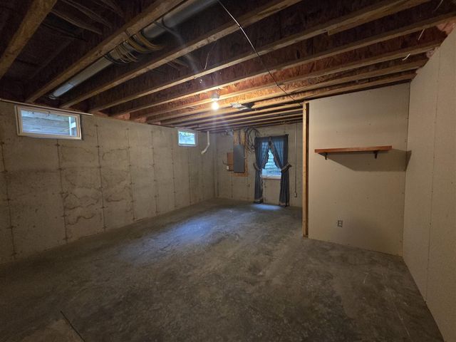 8518 3rd Street, Vestaburg, MI 48891