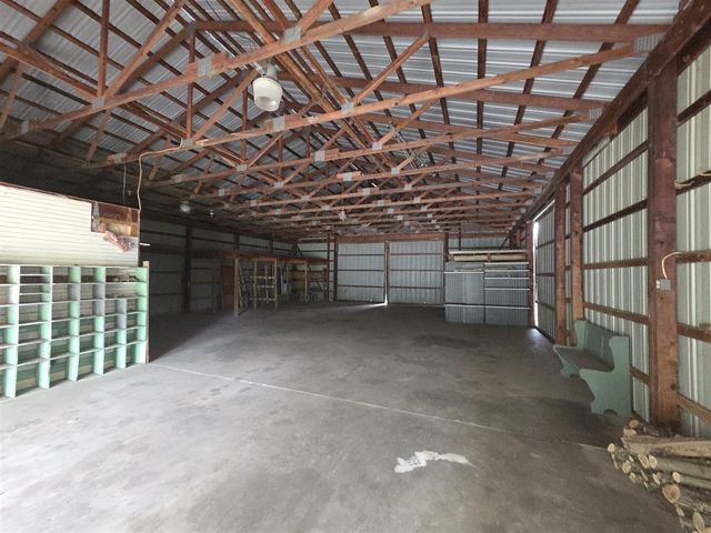 8518 3rd Street, Vestaburg, MI 48891