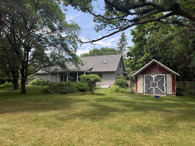 8518 3rd Street, Vestaburg, MI 48891