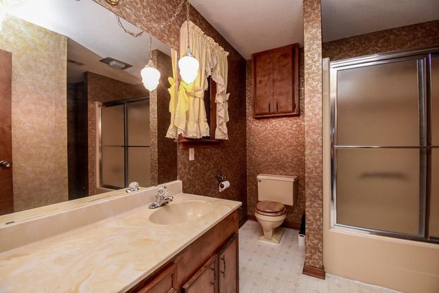 718 Partridge Lane, Eagle Lake, TX 77434