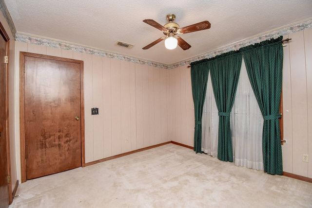 718 Partridge Lane, Eagle Lake, TX 77434