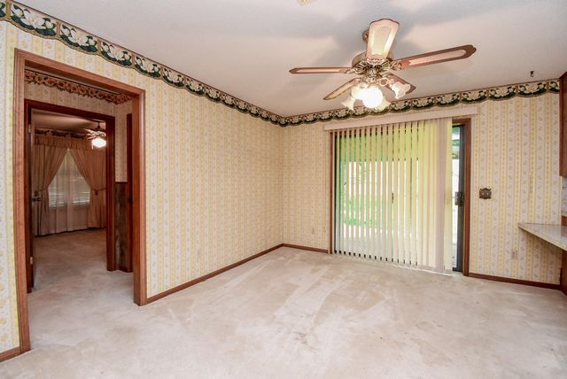 718 Partridge Lane, Eagle Lake, TX 77434