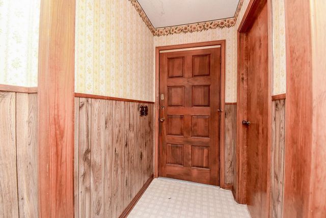718 Partridge Lane, Eagle Lake, TX 77434