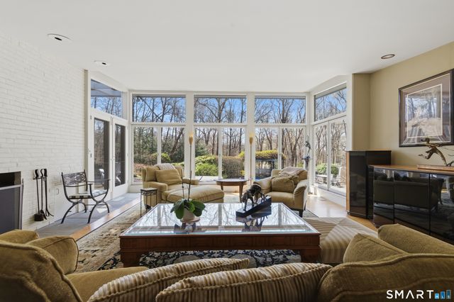 3 Pheasant Hill, Farmington, CT 06032