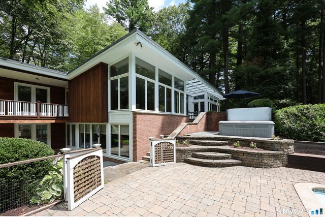3 Pheasant Hill, Farmington, CT 06032