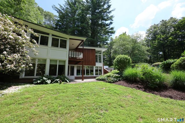 3 Pheasant Hill, Farmington, CT 06032