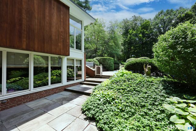 3 Pheasant Hill, Farmington, CT 06032