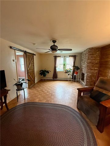 22 Dexter Rock Way, Lincoln, RI 02865