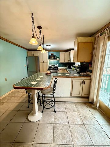 22 Dexter Rock Way, Lincoln, RI 02865