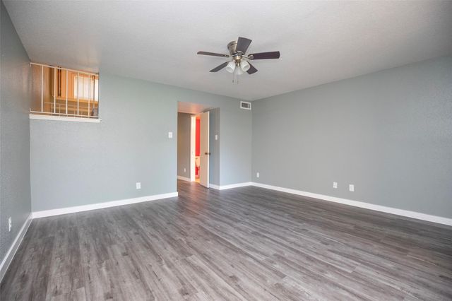 5005 Georgi Lane 161, Houston, TX 77092