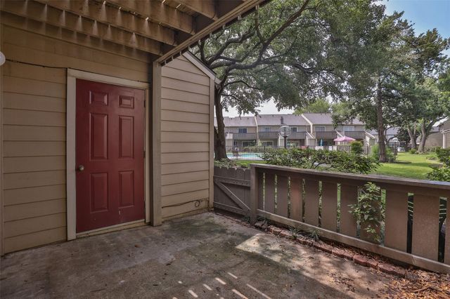 5005 Georgi Lane 161, Houston, TX 77092