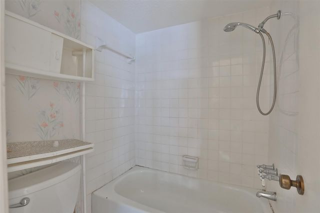 5005 Georgi Lane 161, Houston, TX 77092