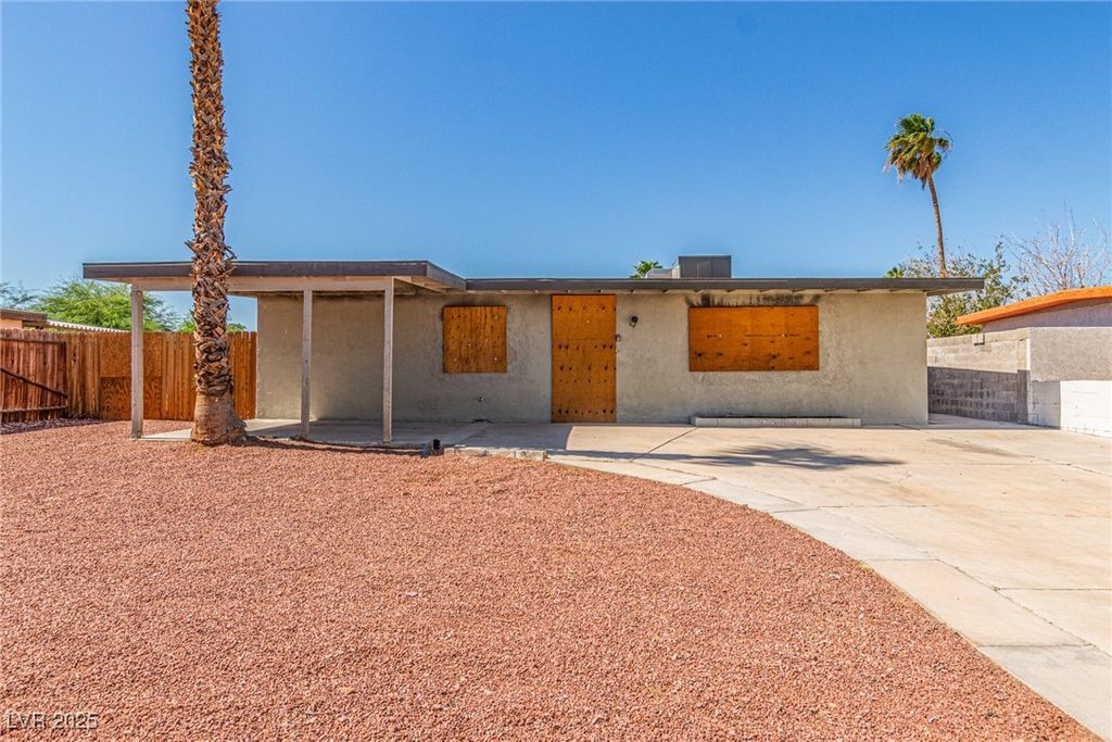 2741 San Domingo Lane, Las Vegas, NV 89115