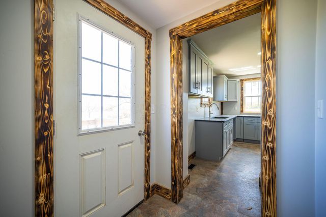7810 Granville Road, Mount Vernon, OH 43050
