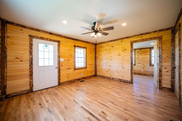 7810 Granville Road, Mount Vernon, OH 43050