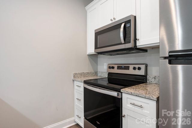 3939 Newhall Drive, Hickory, NC 28601