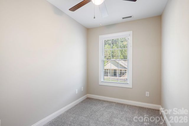 3939 Newhall Drive, Hickory, NC 28601