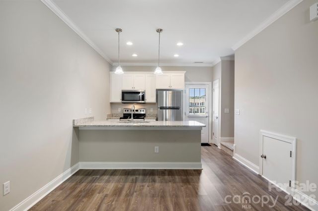 3939 Newhall Drive, Hickory, NC 28601