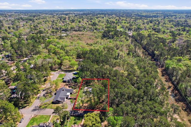 1105 S College Avenue, Cleveland, TX 77327