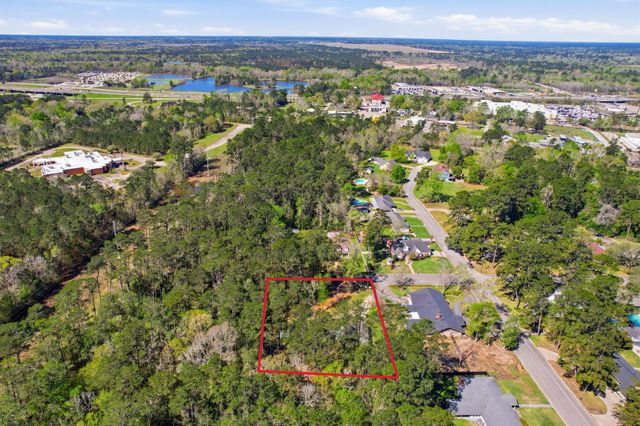 1105 S College Avenue, Cleveland, TX 77327