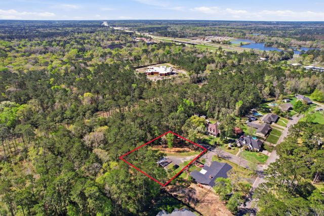 1105 S College Avenue, Cleveland, TX 77327