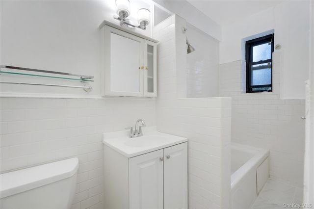 76-12 Ditmars Boulevard B3, East Elmhurst, NY 11370