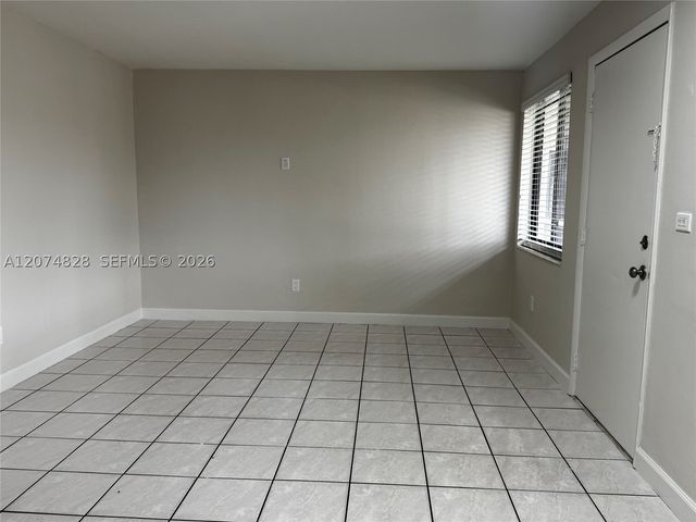 1345 W 28th St 12, Hialeah, FL 33010