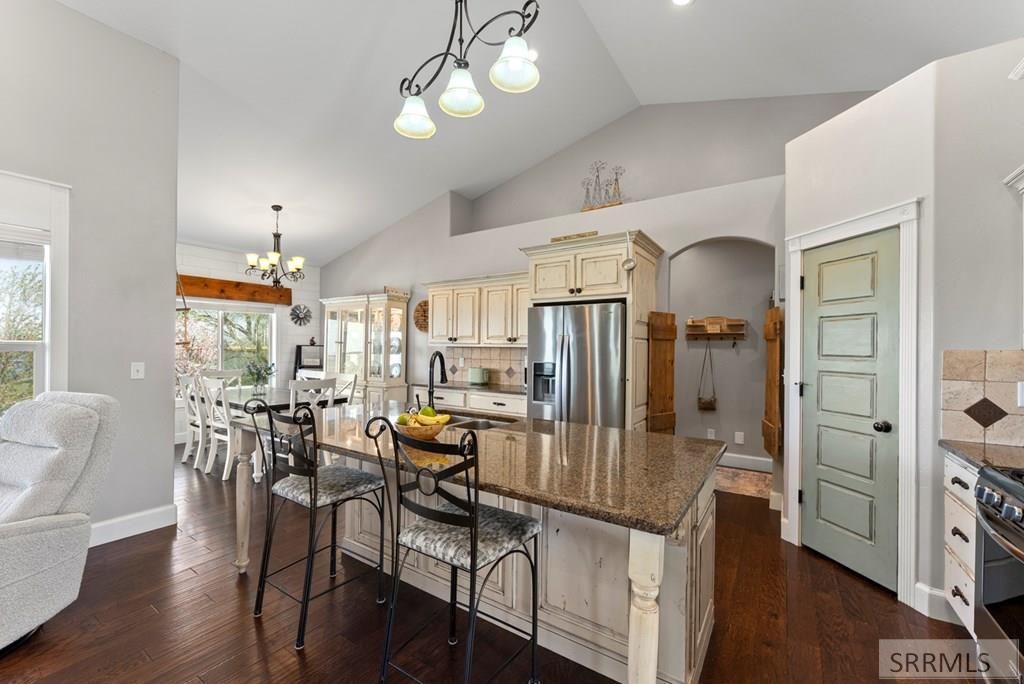 Image 13 of property listing at 3221 E Ringneck Drive, Idaho Falls, ID 83401