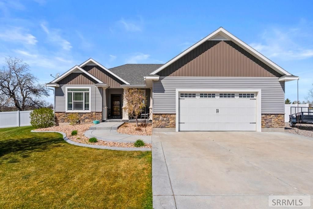 Image 2 of property listing at 3221 E Ringneck Drive, Idaho Falls, ID 83401