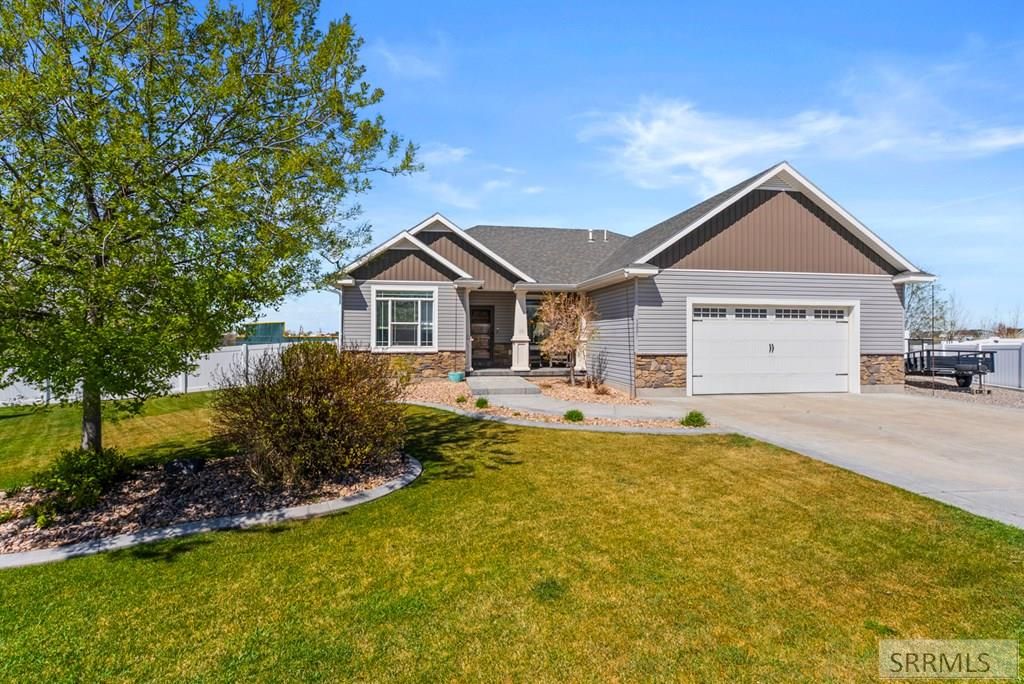 Image 3 of property listing at 3221 E Ringneck Drive, Idaho Falls, ID 83401