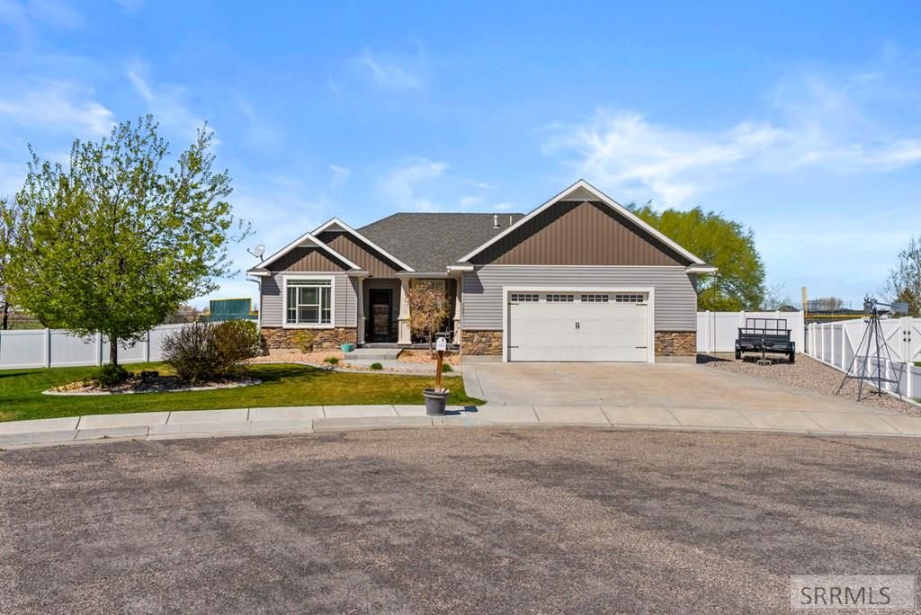 Image 5 of property listing at 3221 E Ringneck Drive, Idaho Falls, ID 83401