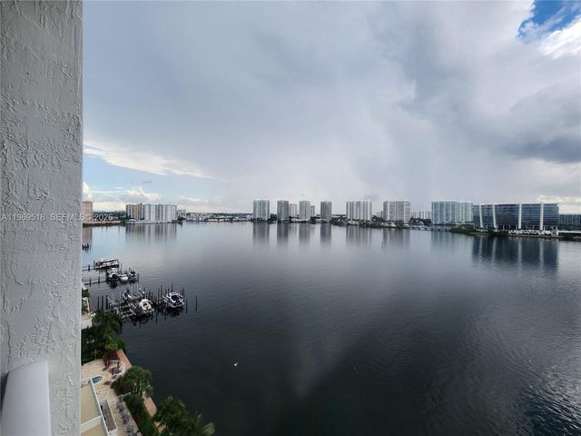 18100 N Bay Road PH7, Sunny Isles Beach, FL 33160