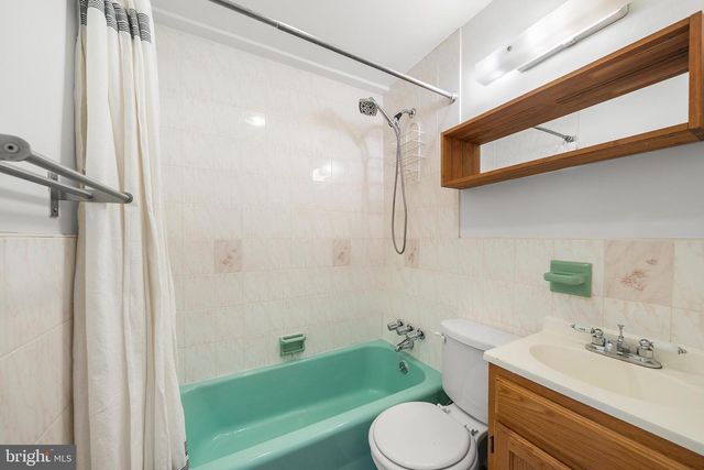 1846 S CHADWICK ST, Philadelphia, PA 19145