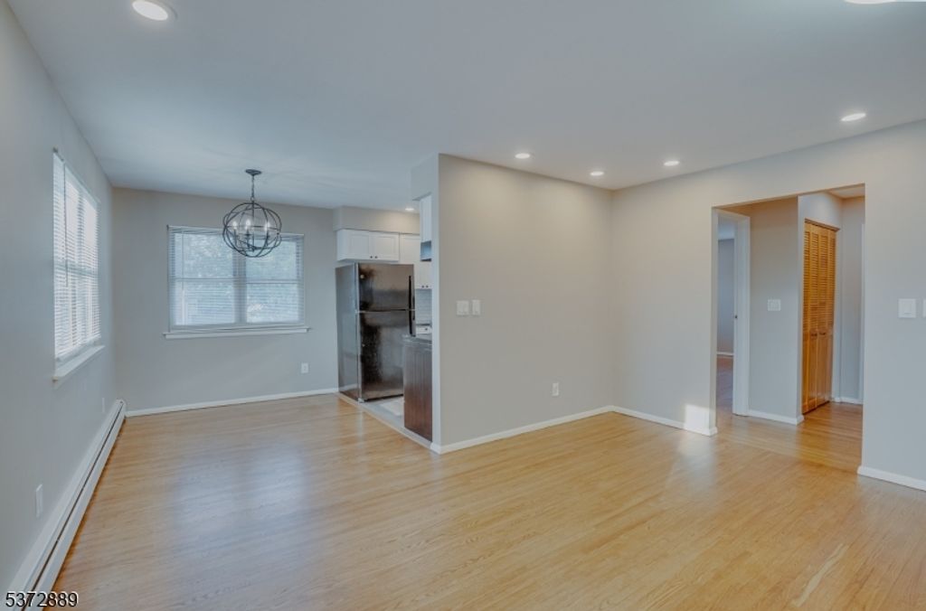 1138 Farm Rd D, Secaucus Town, NJ 07094
