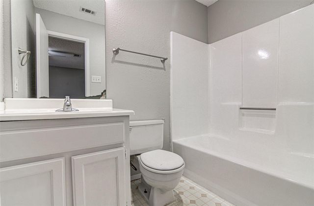 12824 Tomanet TRL A, Austin, TX 78727