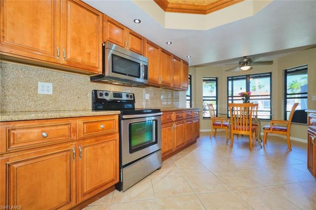 4122 SW 22nd CT, Cape Coral, FL 33914