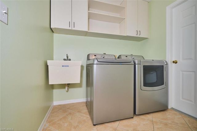 4122 SW 22nd CT, Cape Coral, FL 33914