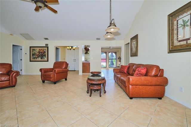 4122 SW 22nd CT, Cape Coral, FL 33914