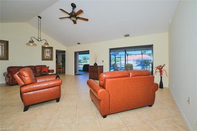 4122 SW 22nd CT, Cape Coral, FL 33914