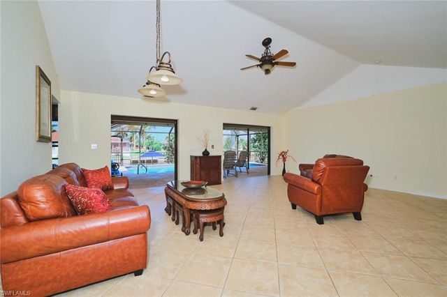 4122 SW 22nd CT, Cape Coral, FL 33914
