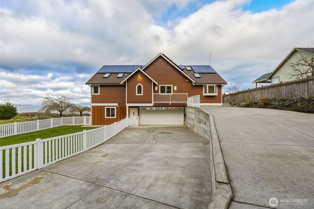 1288 Talagwa Lane, Camano Island, WA 98282