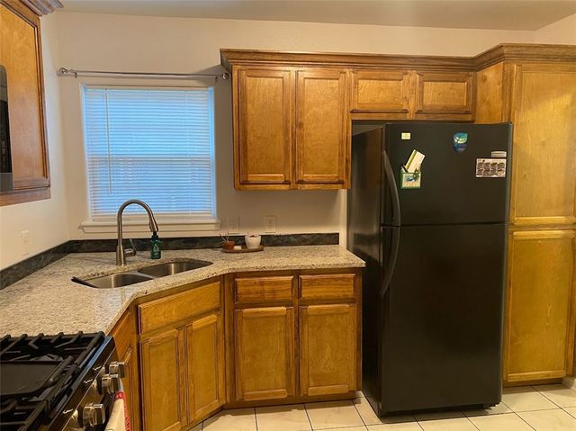 4214 Brentwood Dr, Corpus Christi, TX 78415